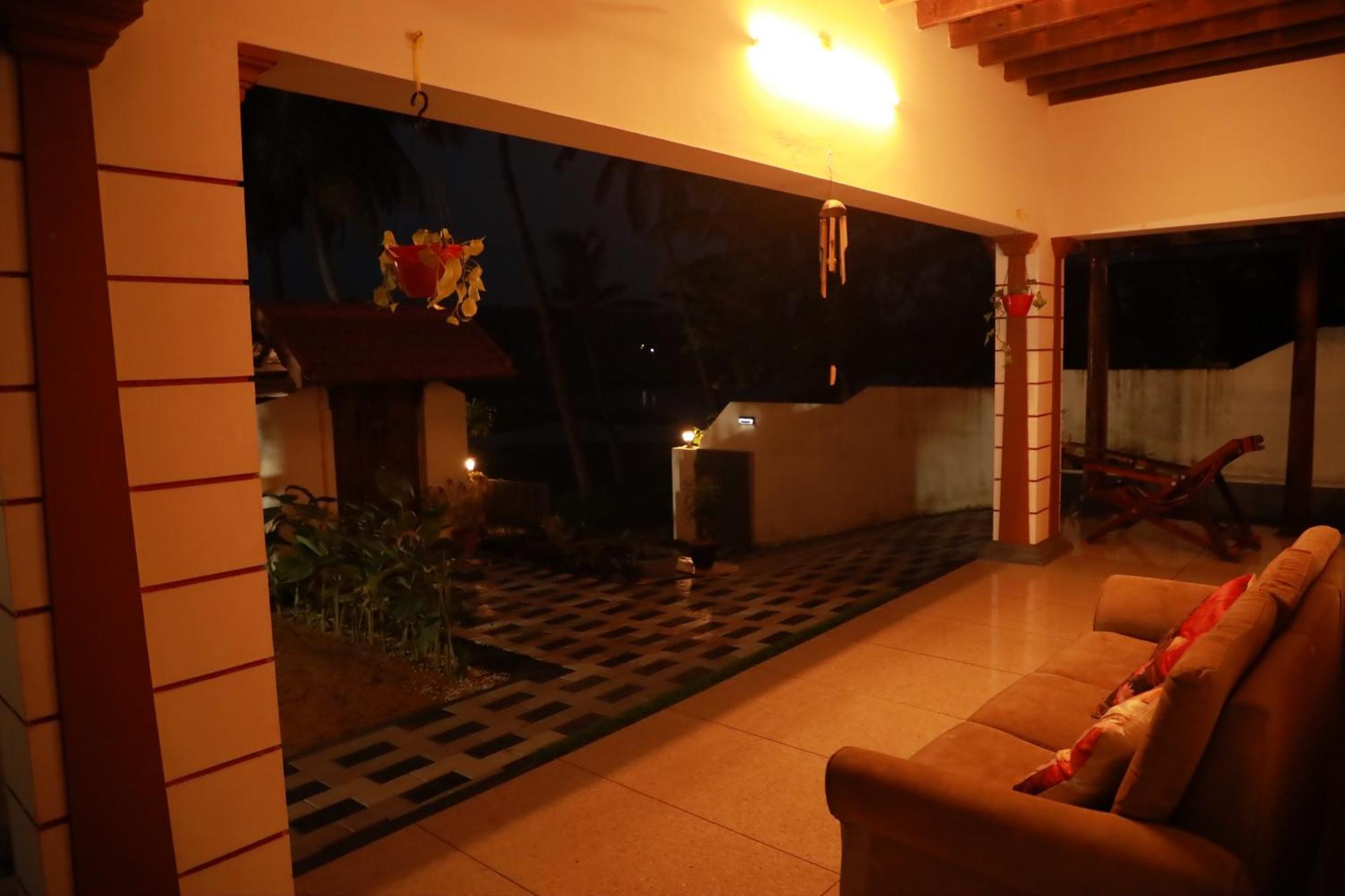 Kovalam Lake View Villa Vellayani Bagian luar foto