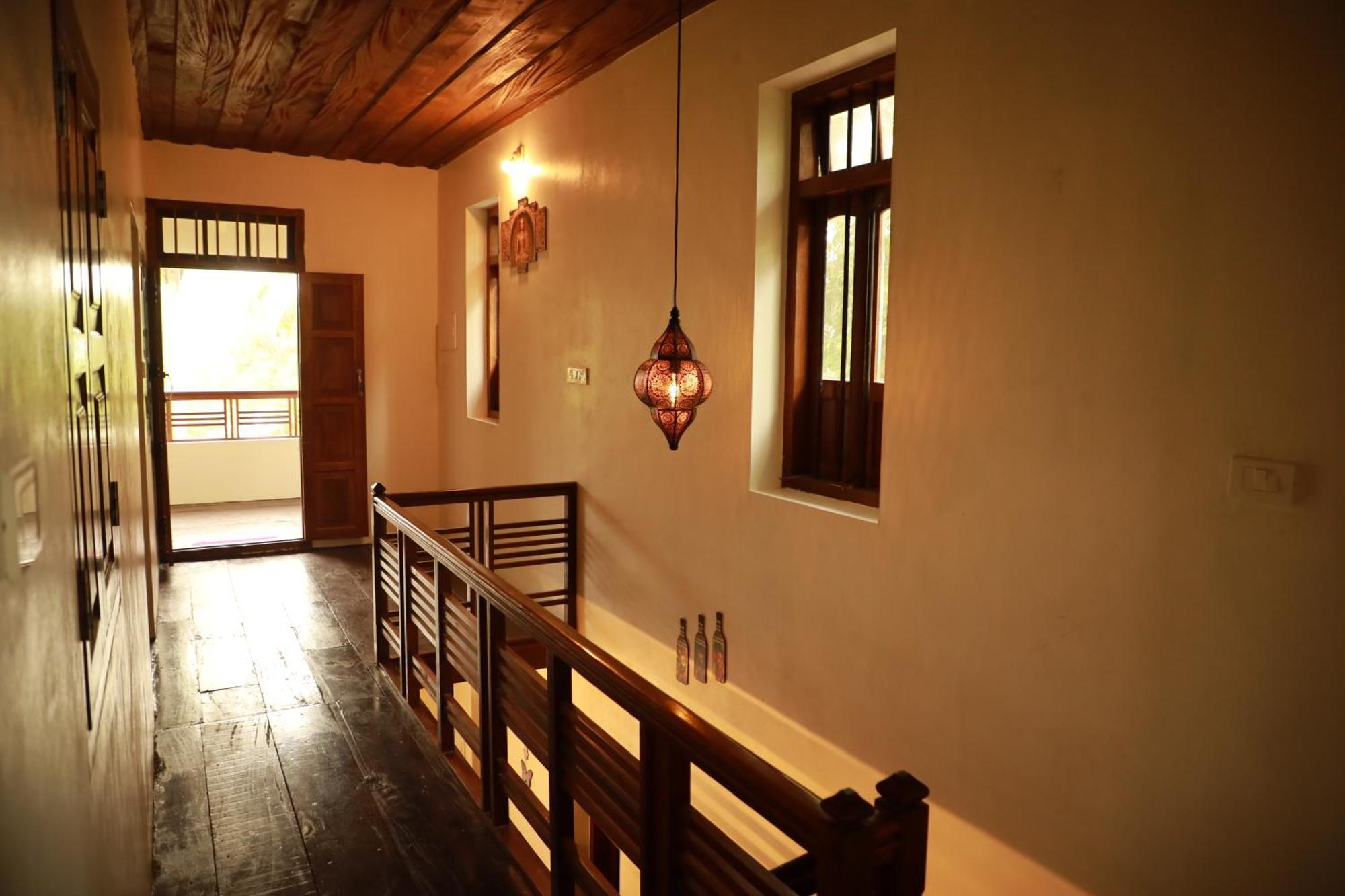 Kovalam Lake View Villa Vellayani Bagian luar foto